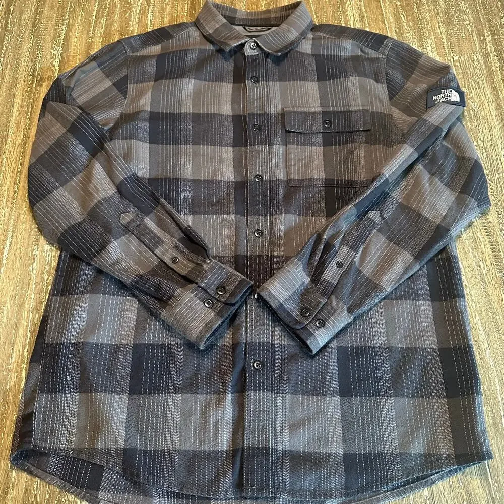 The North Face Long Sleeve Button Down Paid Flannel Shirt Gray Black Mens Size L
